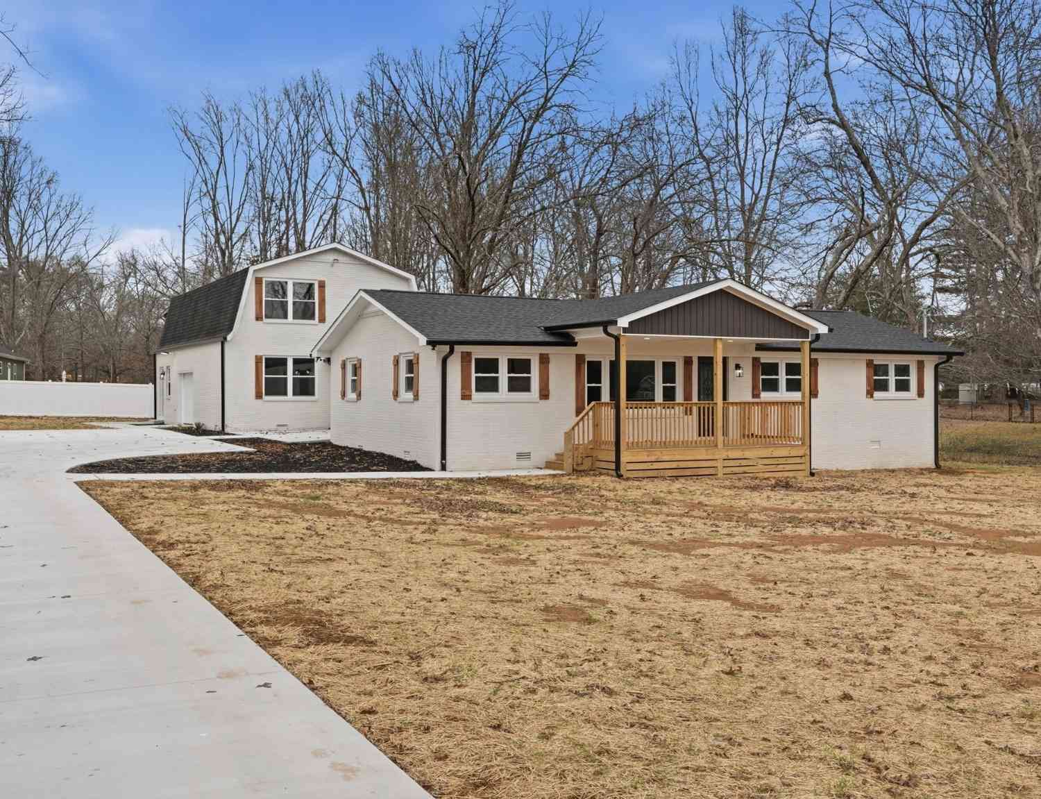 Homes For Sale - 125 Old Shelbyville Hwy<br/> Coffee County County, Tullahoma, TN 37388