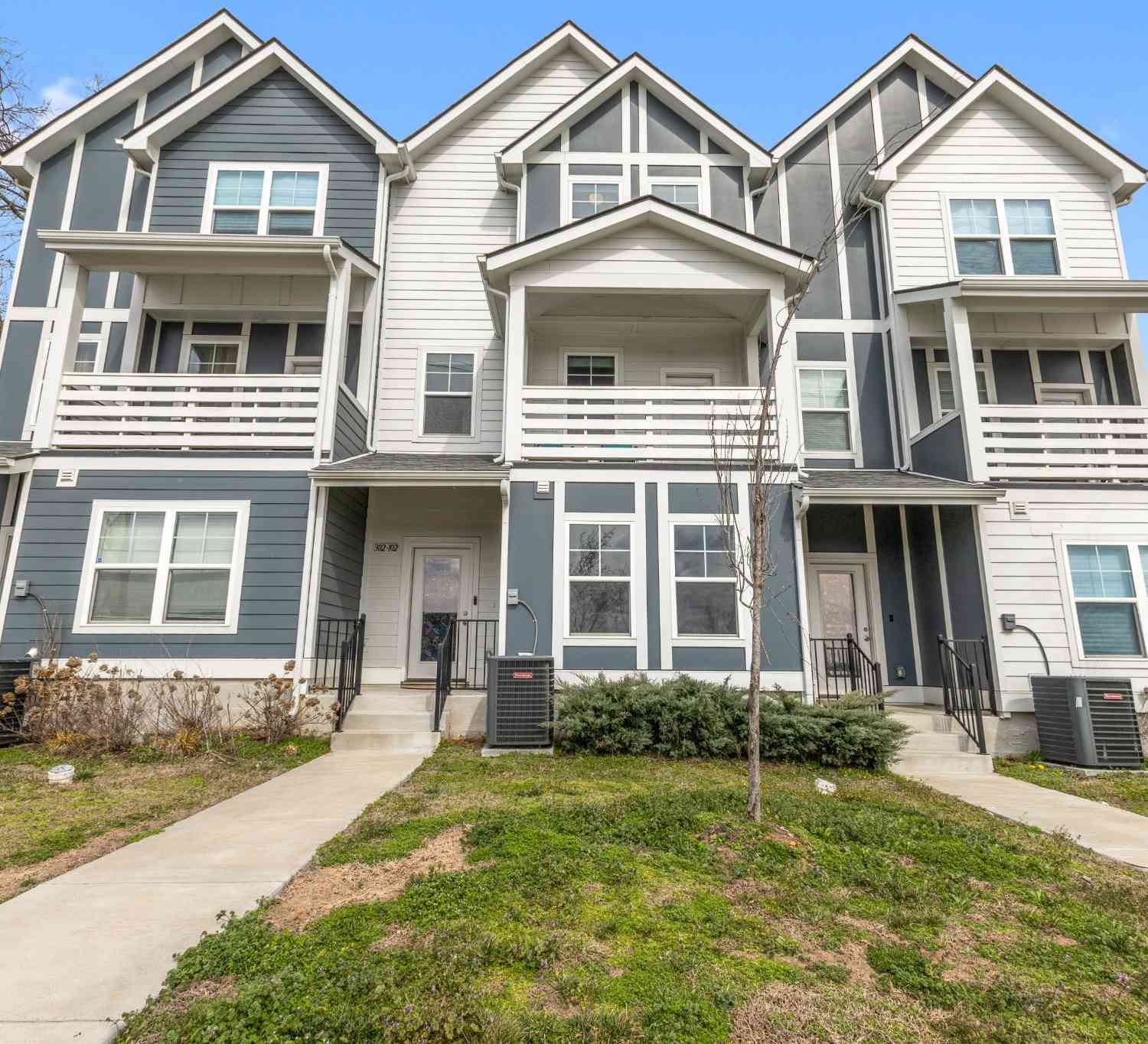 Townhouse For Sale - 302 Williams Ave #102<br/> Madison, TN 37115