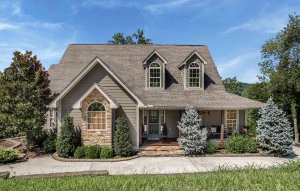 Homes For Sale - 145 High Bridge Rd<br/> Smithville, TN 37166