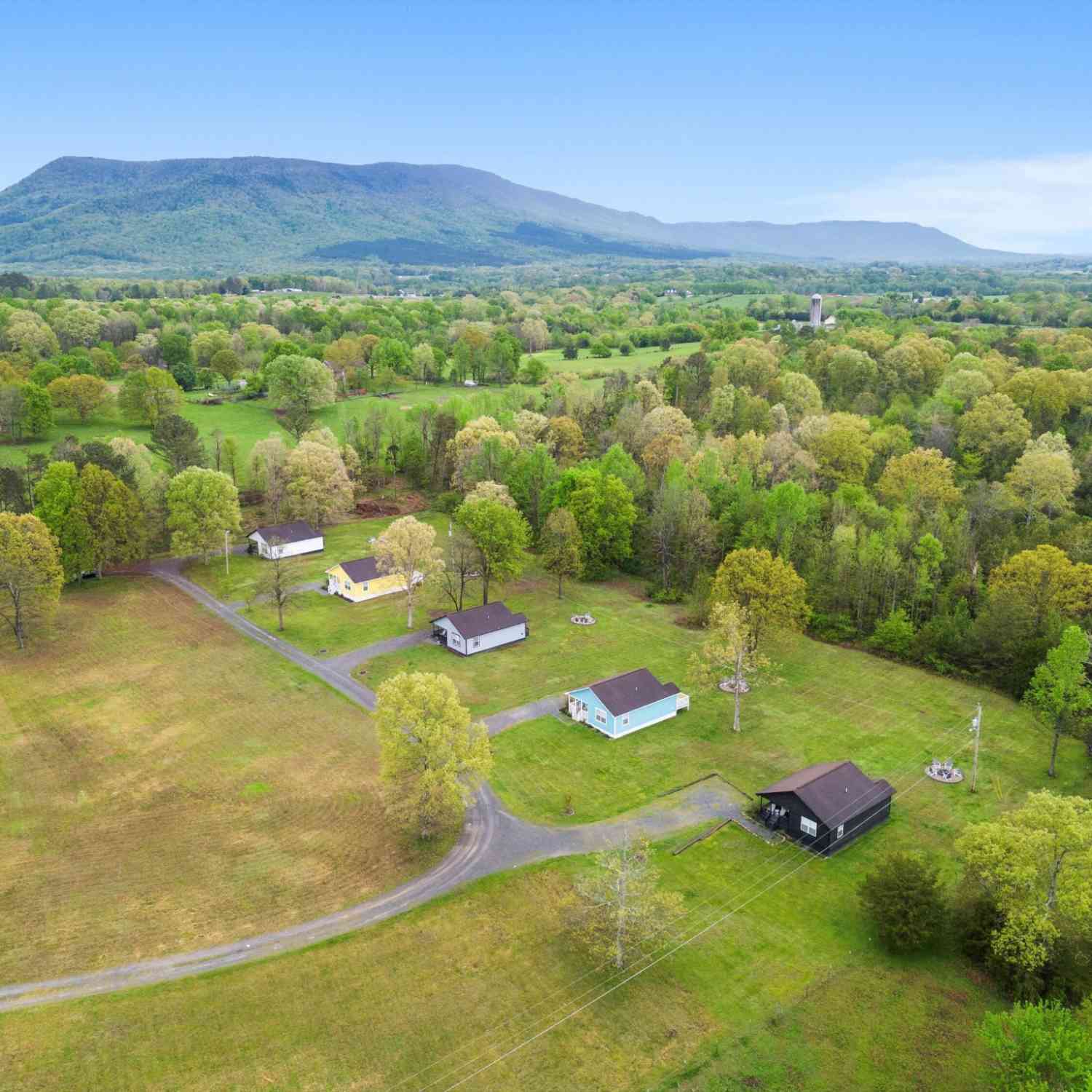 Homes For Sale - 142 Bowater Road<br/> Delano, TN 37325