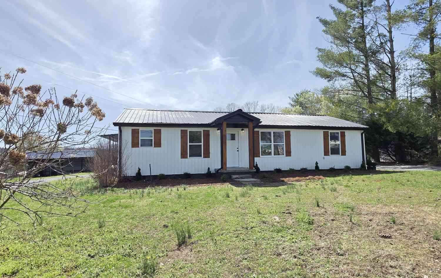 Homes For Sale - 639 Short Mountain Rd<br/> Warren County County, McMinnville, TN 37110