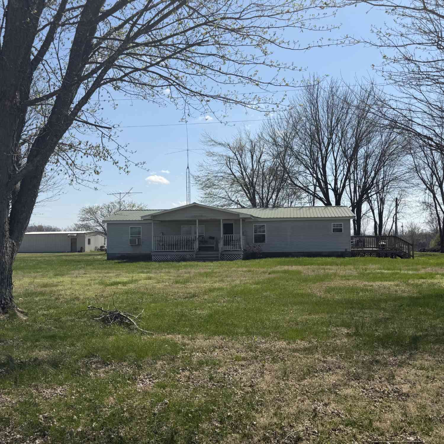 Mobile Home For Sale - 5343 King Robert Ln<br/> Macon County, Westmoreland, TN 37186