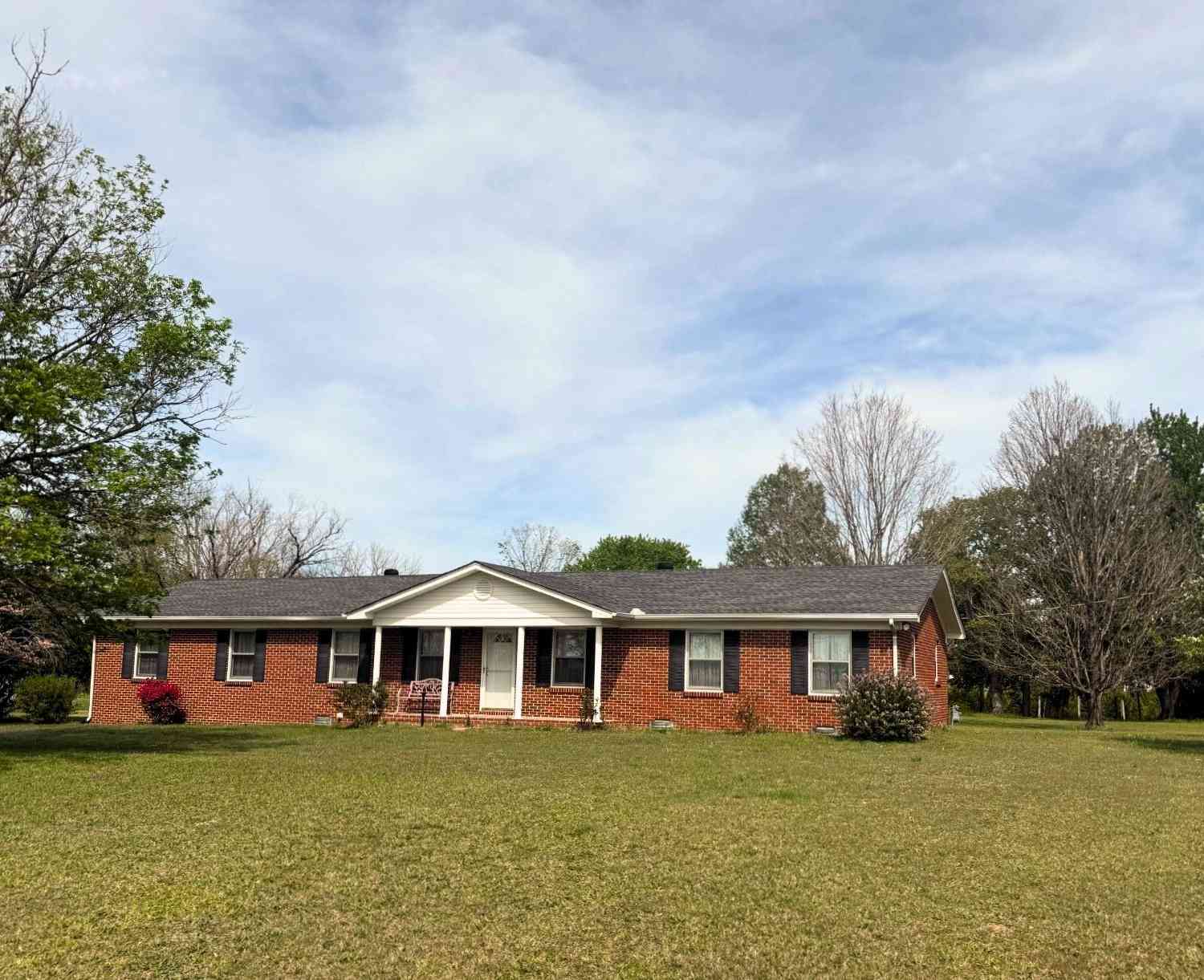 Homes For Sale - 3912 Smithville Hwy<br/> Warren County County, McMinnville, TN 37110
