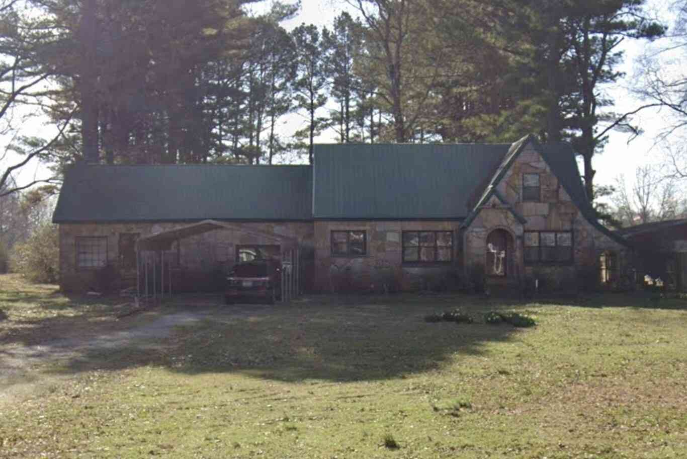 Homes For Sale - 378 Bolivar Hwy<br/> Jackson, TN 38301