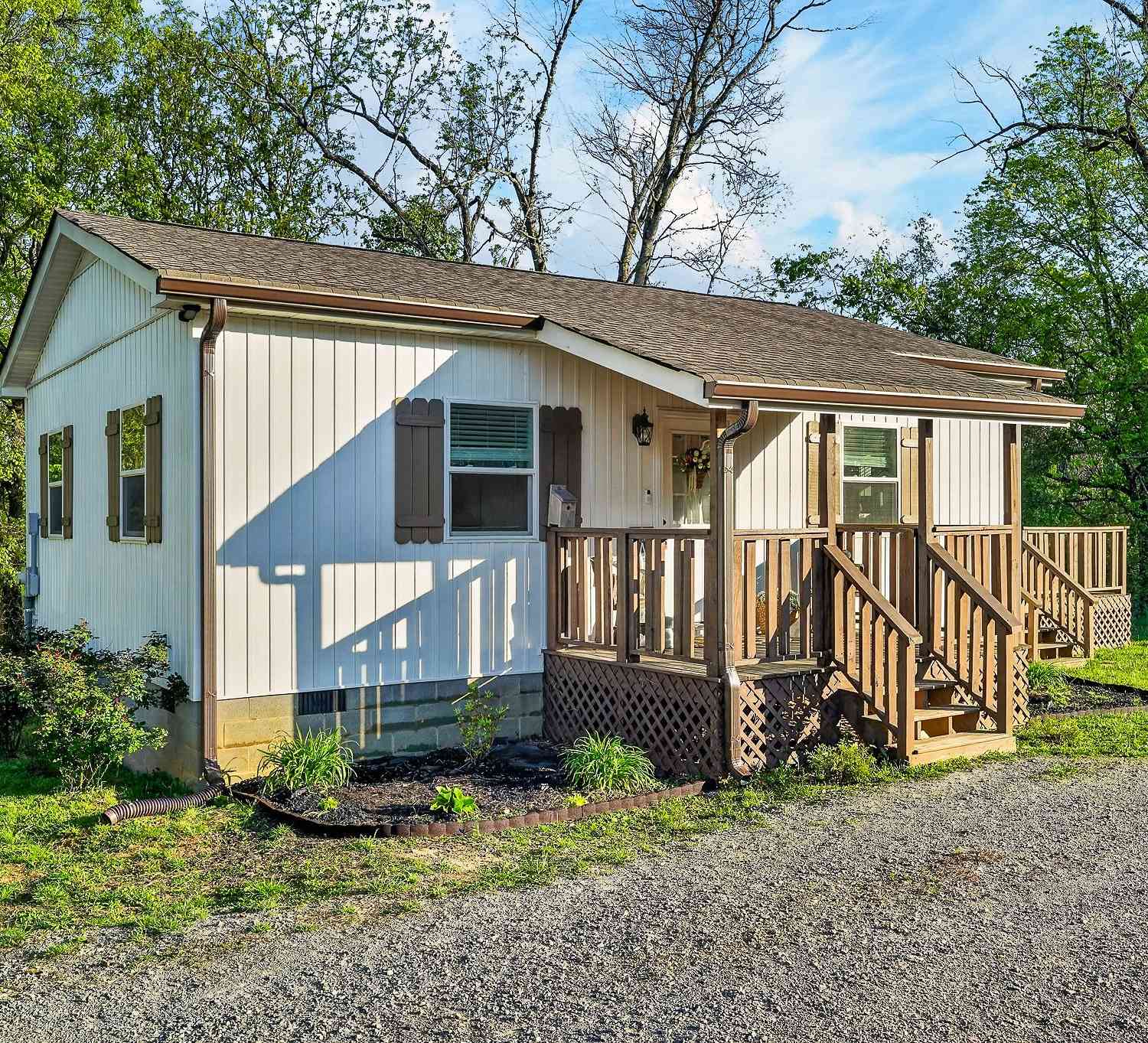 Homes For Sale - 3820 Jefferson Rd<br/> Dekalb County, Smithville, TN 37166