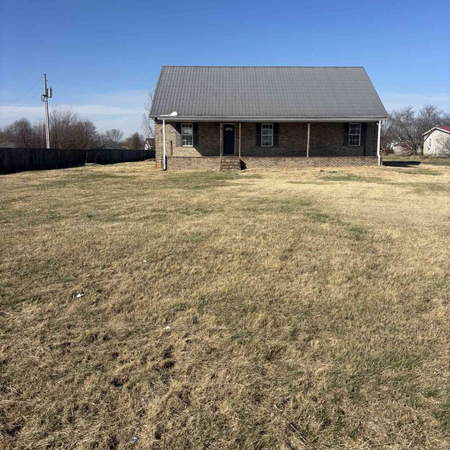 Homes For Sale - 2075 Akersville Rd<br/> Macon County, Lafayette, TN 37083