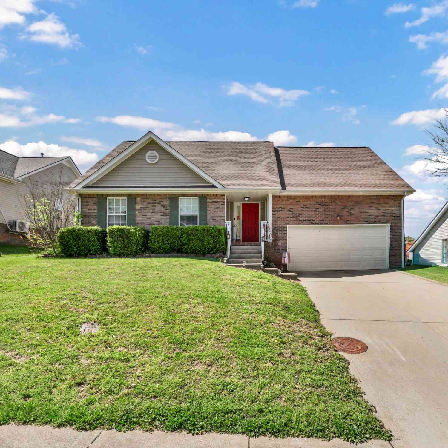 Homes For Sale - 1664 Cedar Springs Cir<br/> Clarksville, TN 37042