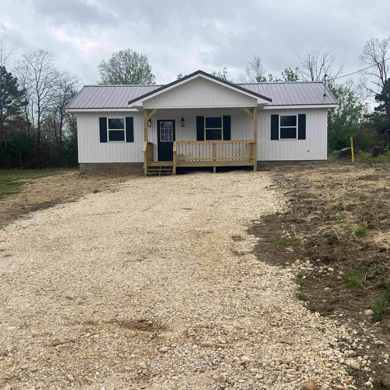 Homes For Sale - 221 Ohio St<br/> Collinwood, TN 38450