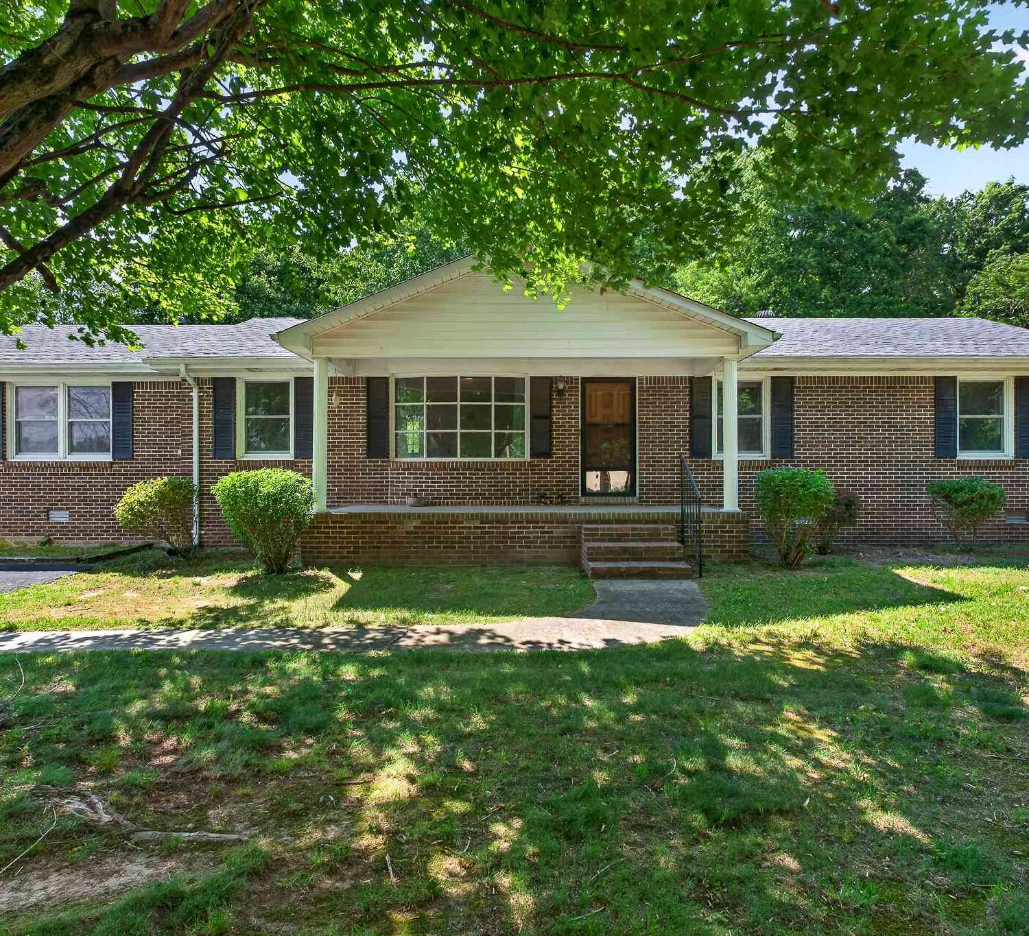 Homes For Sale - 2818 Blue Springs Rd<br/> Dekalb County, Smithville, TN 37166