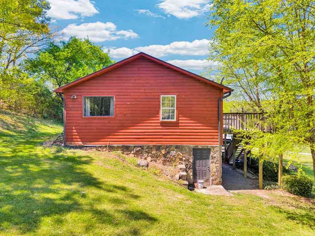 Homes For Sale - 3635 Louisville Rd<br/> Louisville, TN 37777