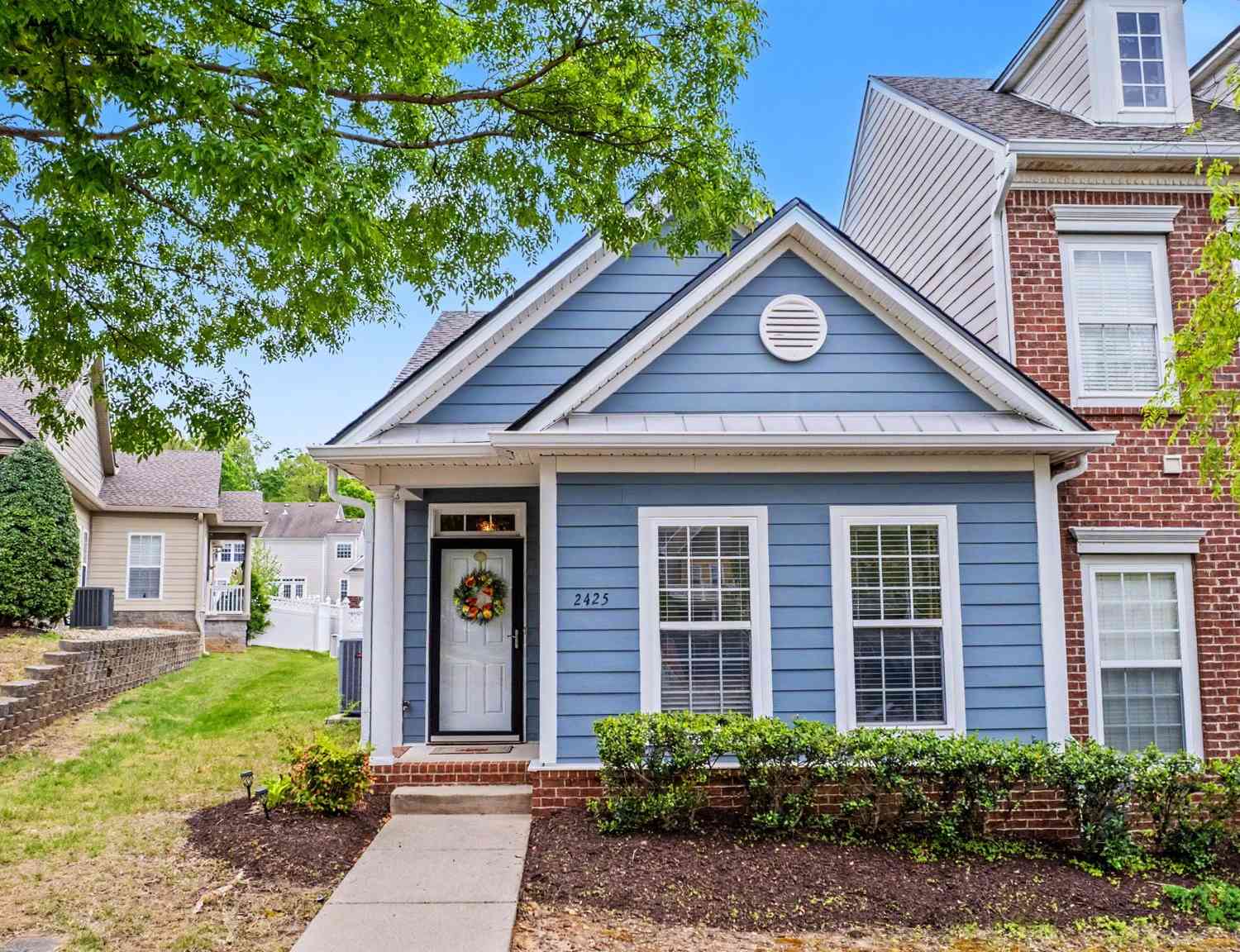 Townhouse For Sale - 2425 Alteras Dr<br/> Nashville, TN 37211