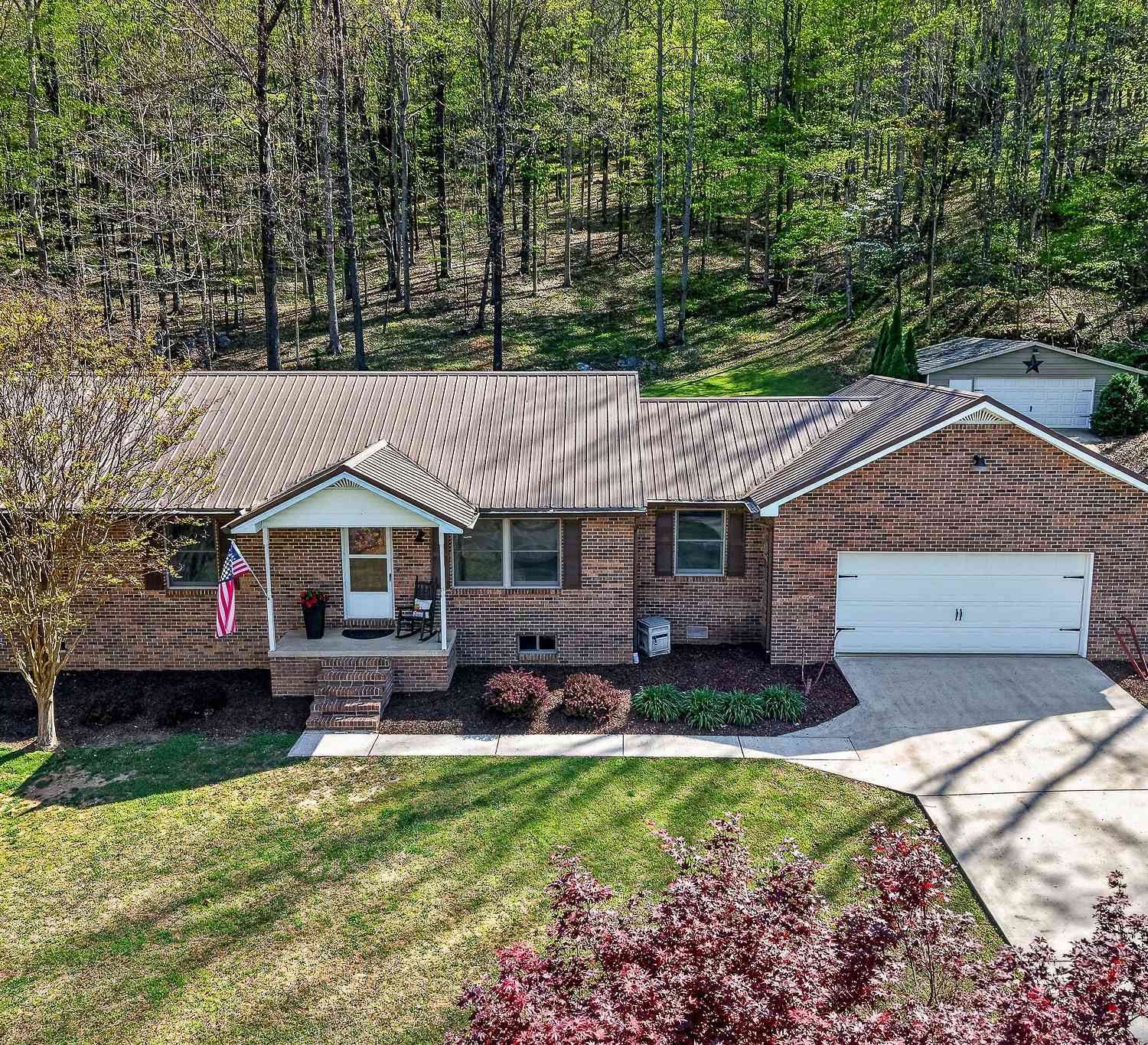 Homes For Sale - 747 Old County Farm Rd<br/> Van Buren County, Spencer, TN 38585