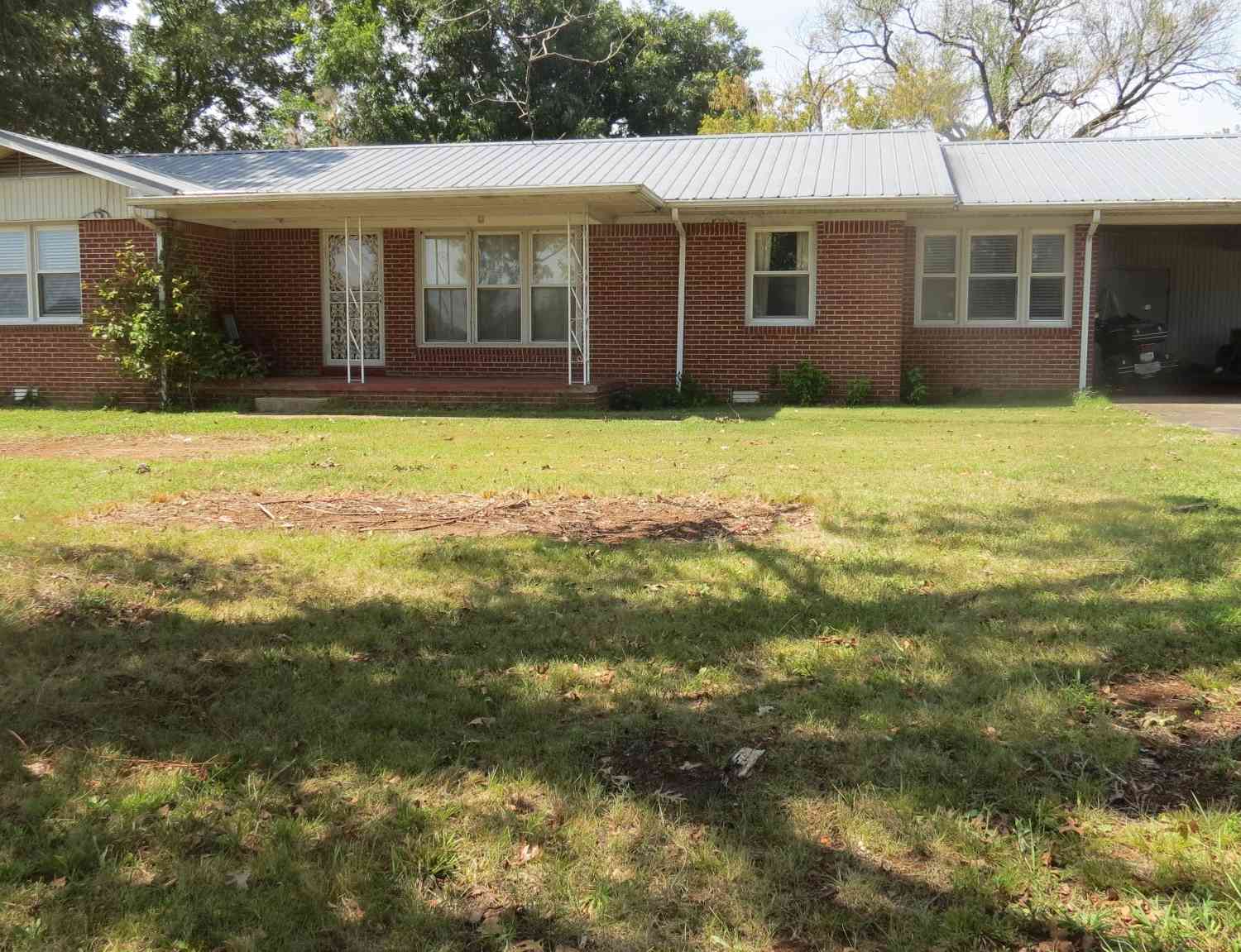 Homes For Sale - 1318 Vise Loop<br/> Decaturville, TN 38329