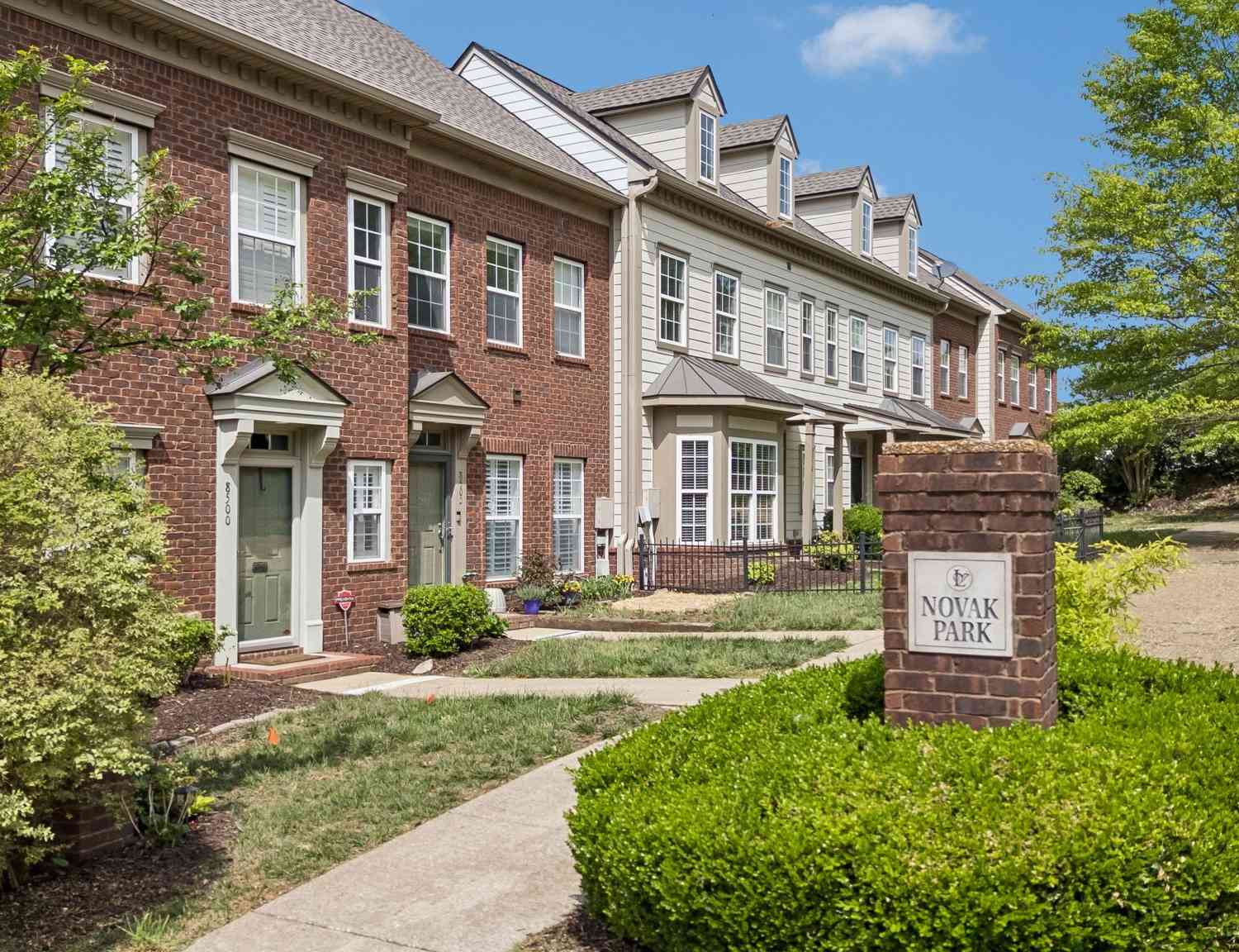 Townhouse For Sale - 8502 Novak Ln<br/> Nashville, TN 37211