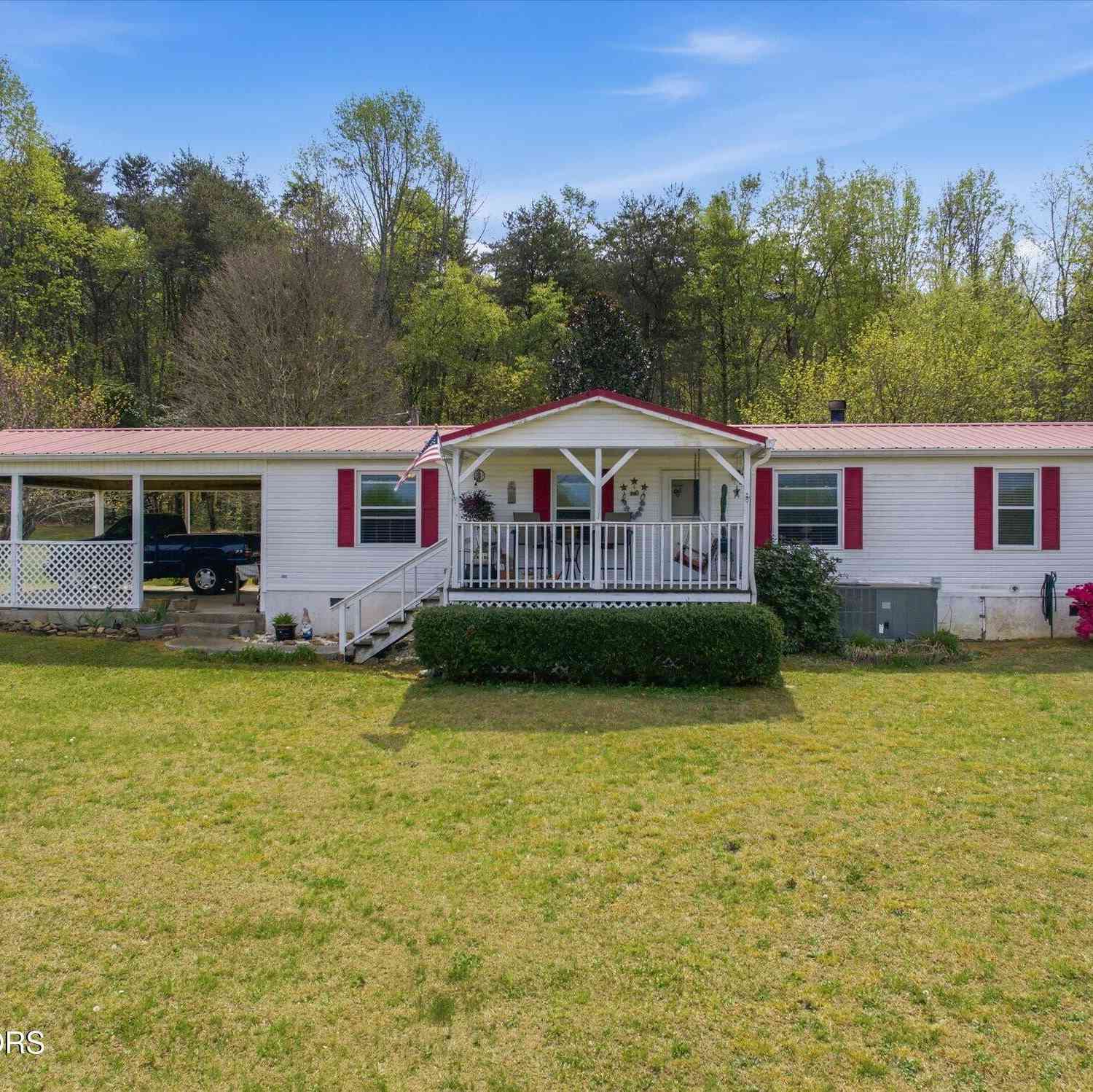 Mobile Home For Sale - 2779 River Rd<br/> Roane County, Ten Mile, TN 37880