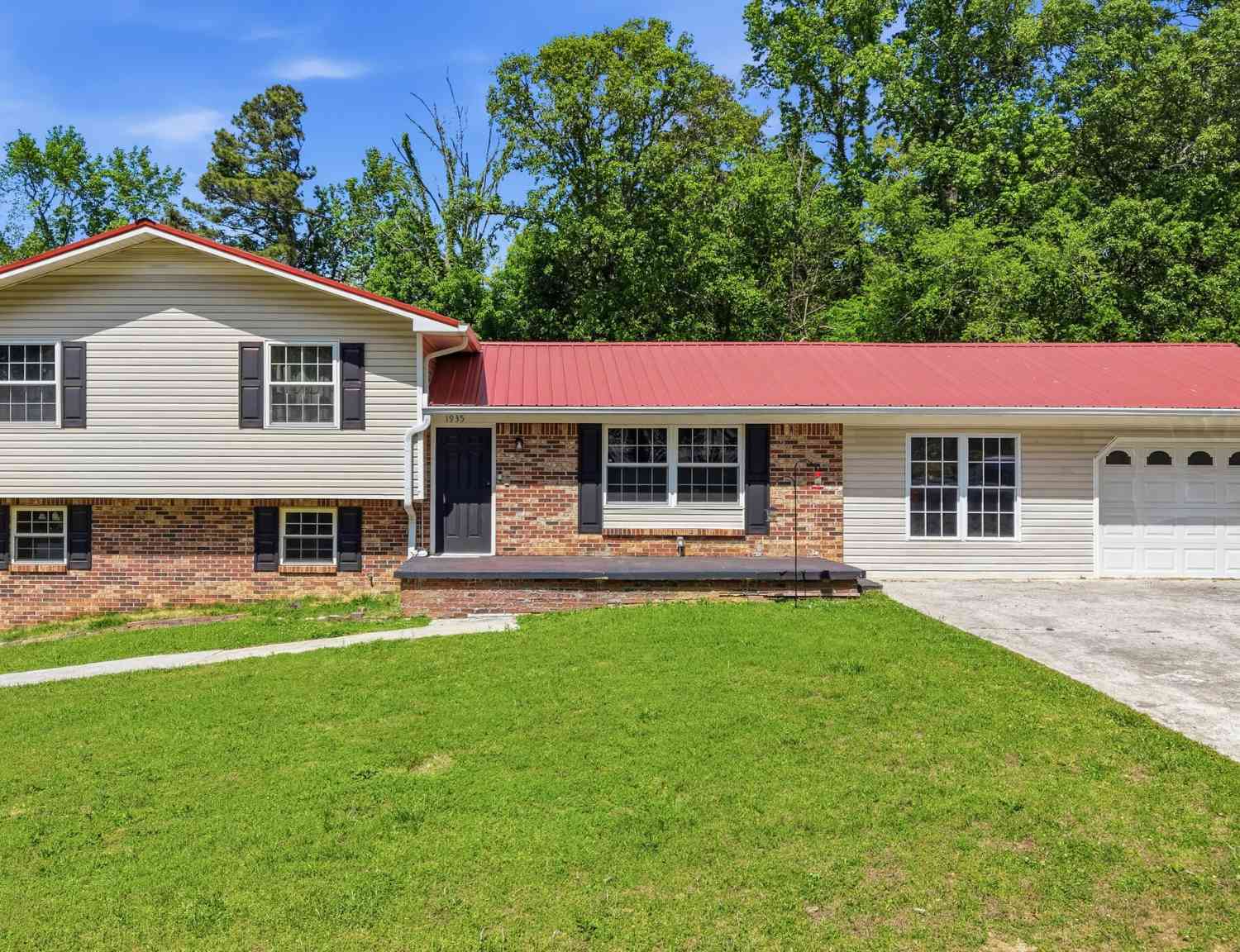 Homes For Sale - 1935 Greendale Drive<br/> Cleveland, TN 37323