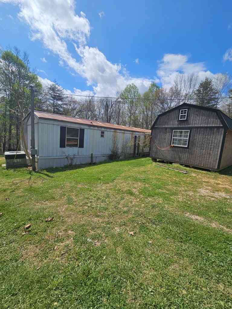 Mobile Home For Sale - 580 Captain Carter Rd<br/> Spencer, TN 38585
