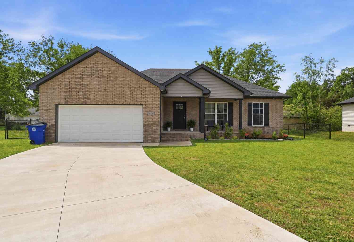 Homes For Sale - 514 Rose Ln<br/> Bedford County County, Shelbyville, TN 37160