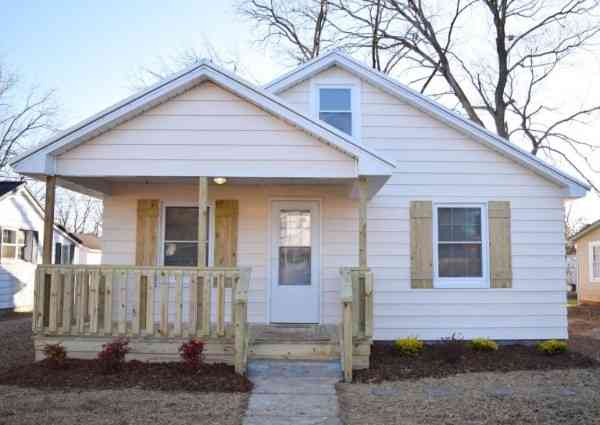 Homes For Sale - 413 5th St<br/> Lawrence County County, Lawrenceburg, TN 38464