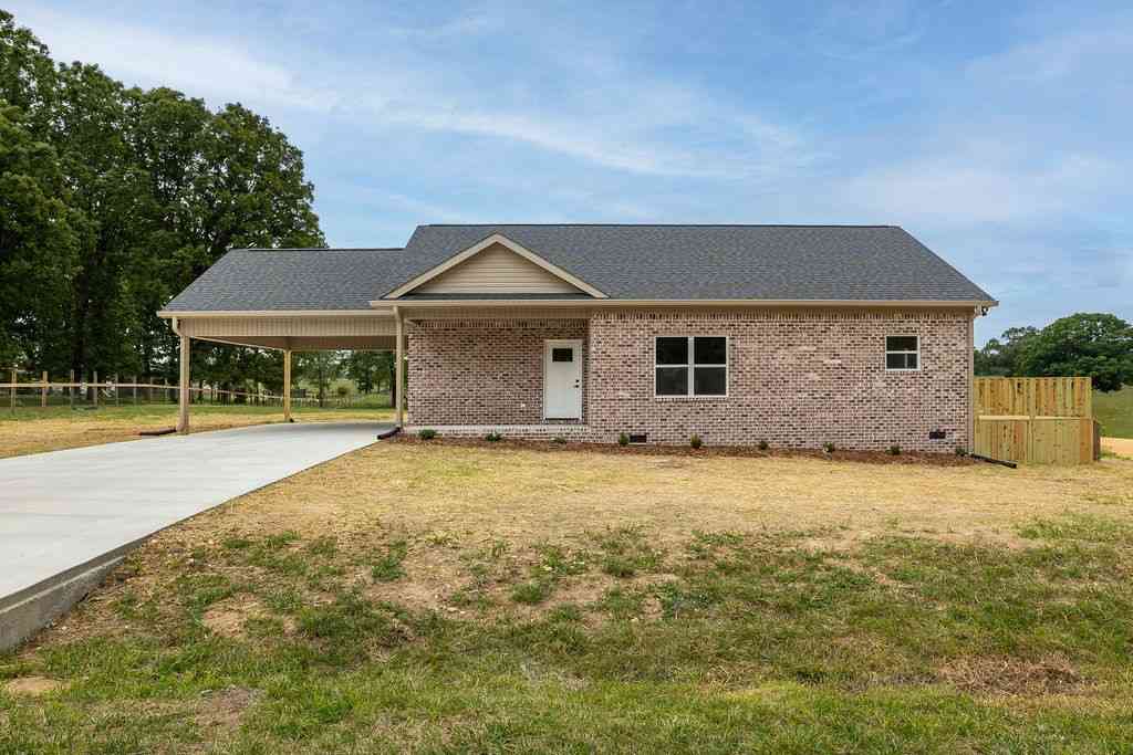 Homes For Sale - 1116 Baker Ln<br/> Lawrence County County, Lawrenceburg, TN 38464