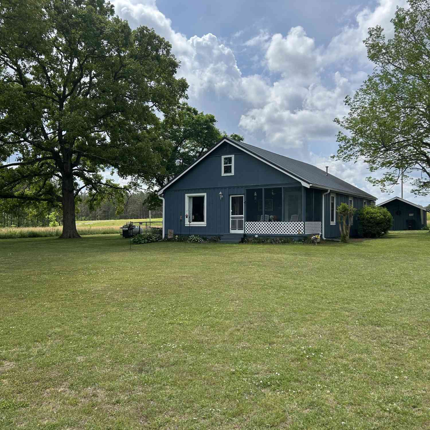 Homes For Sale - 3655 Waynesboro Hwy<br/> Lawrence County County, Lawrenceburg, TN 38464