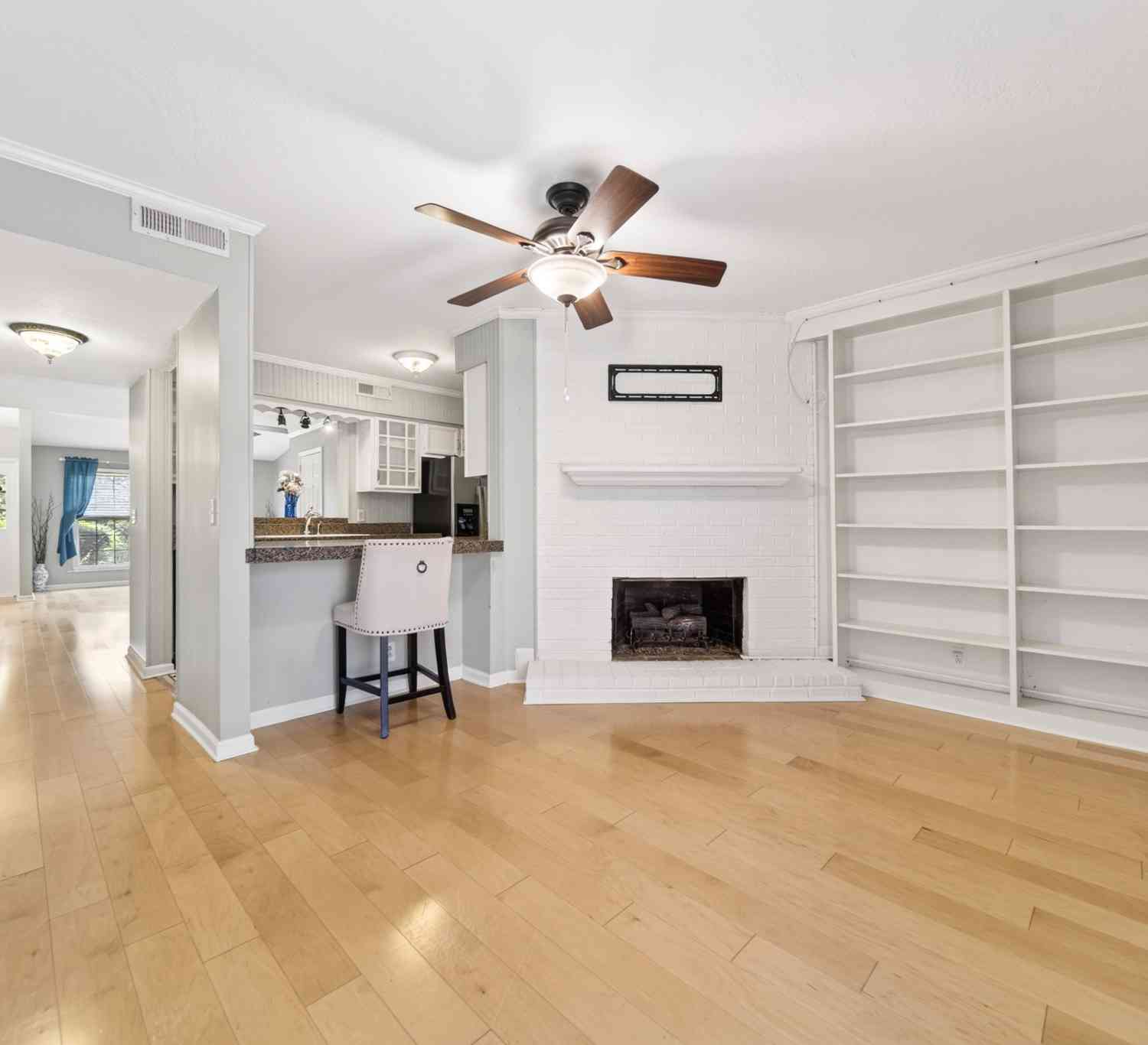 Townhouse For Sale - 4001 Anderson Rd #B129<br/> Davidson County County, Nashville, TN 37217