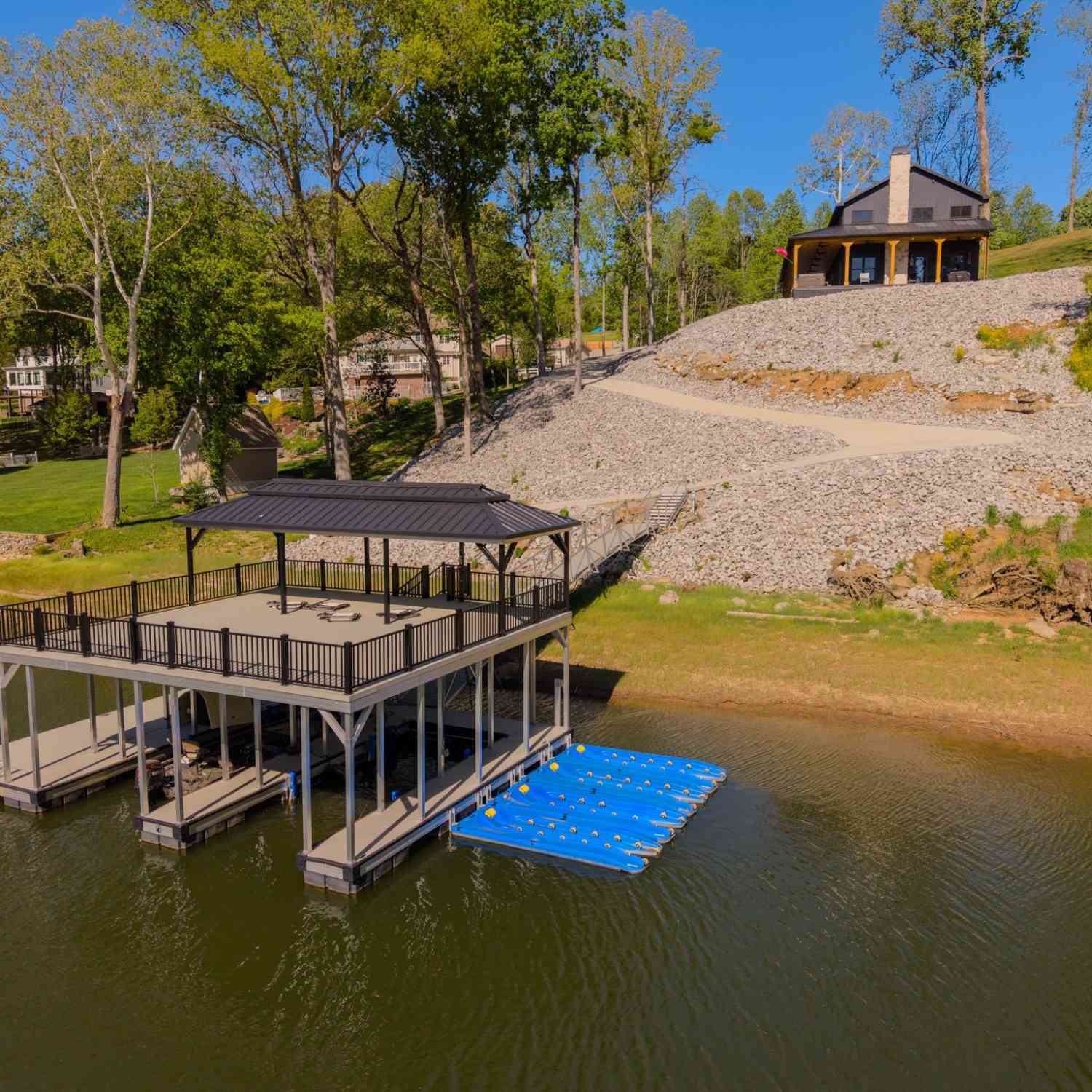Homes For Sale - 139 River Oaks Dr<br/> Sparta, TN 38583