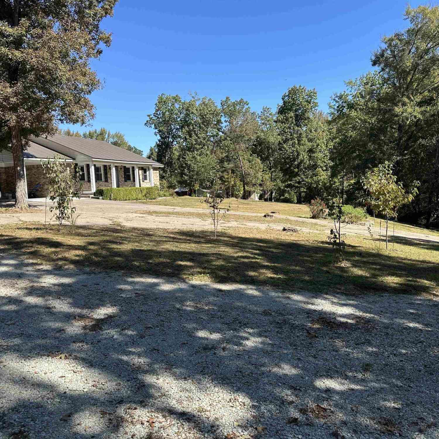 Homes For Sale - 155 Lewter Rd<br/> Crump, TN 38327