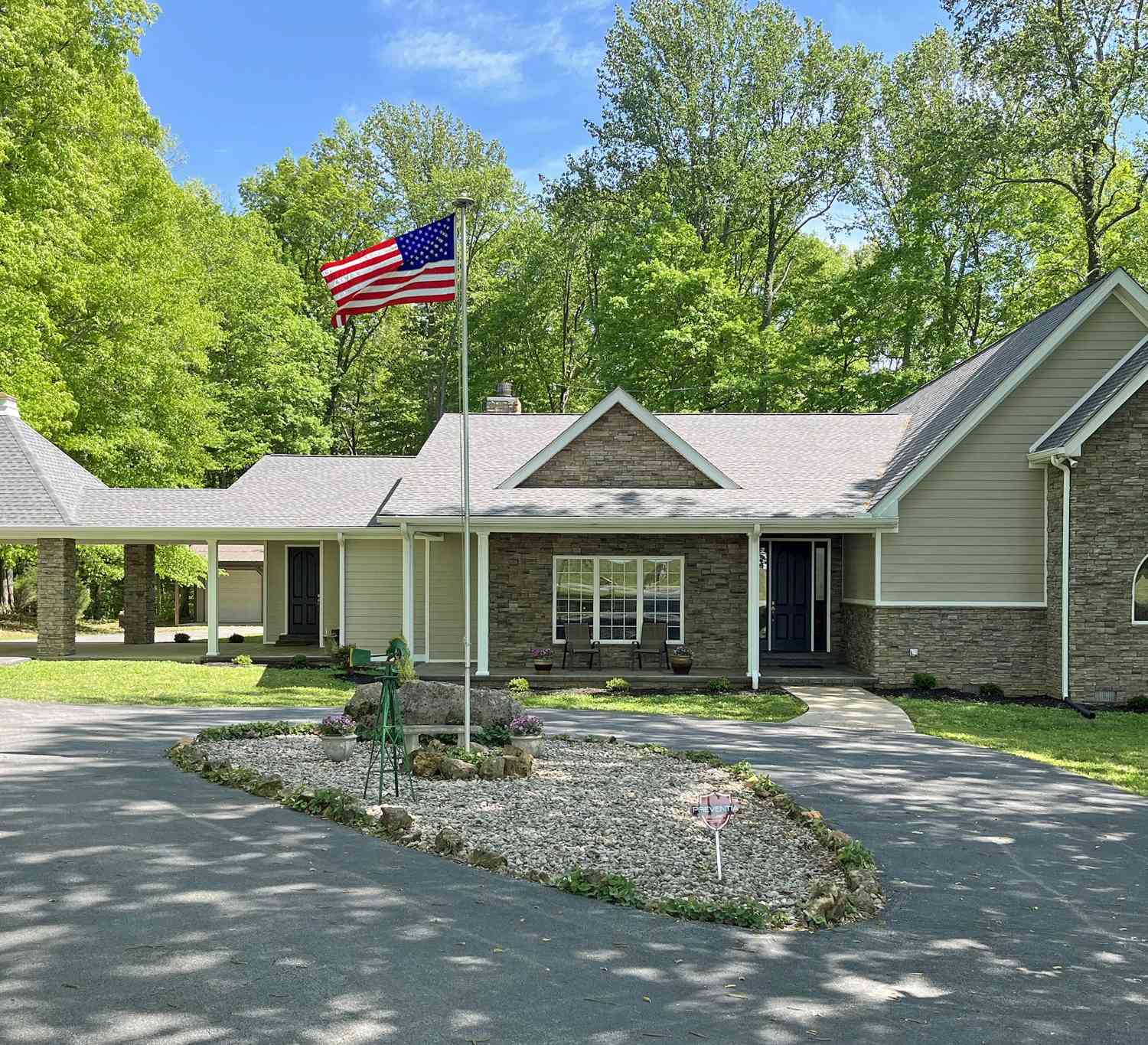Homes For Sale - 1371 Johns Loop Rd<br/> Simpson County, Franklin, KY 42134