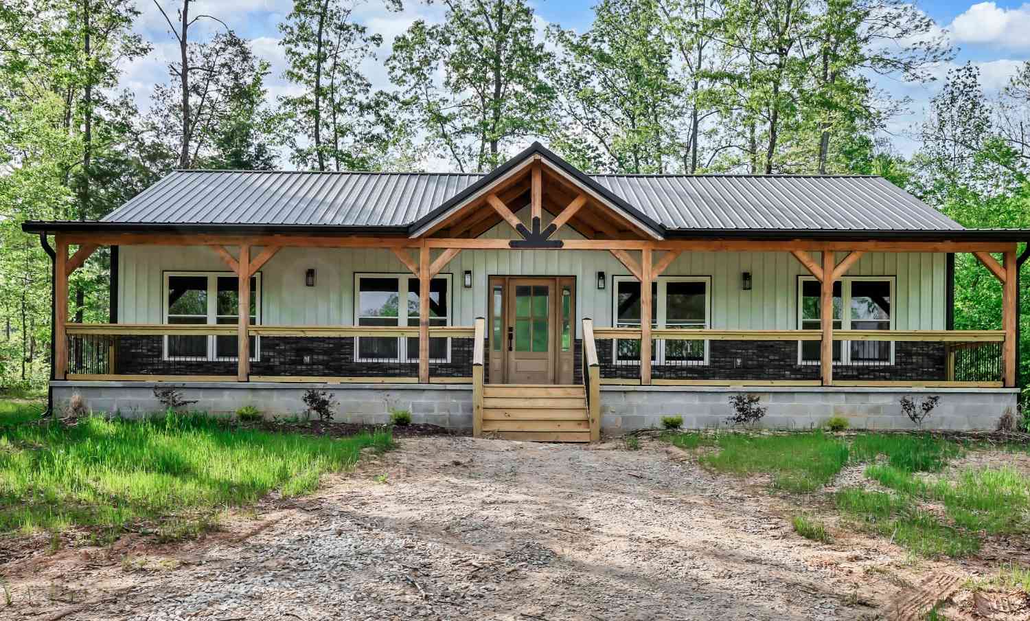Homes For Sale - 1159 Hilltop Rd<br/> Dickson County County, Cumberland Furnace, TN 37051