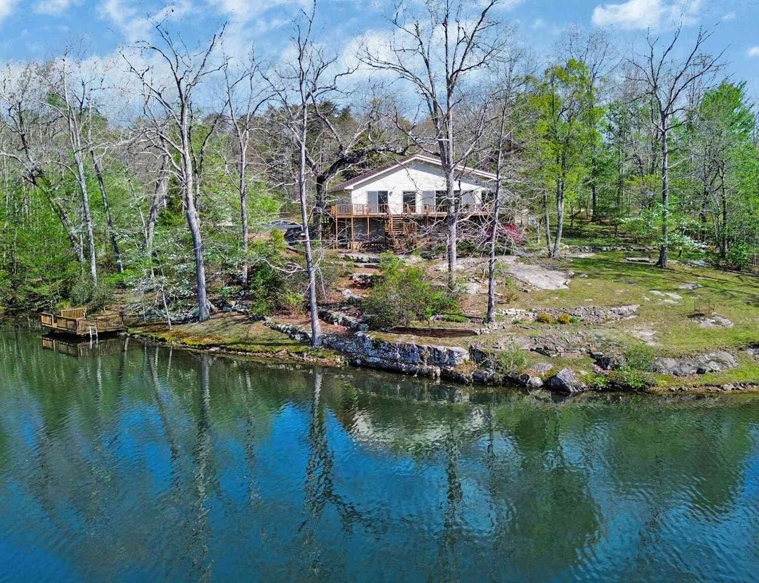 Homes For Sale - 272 N Lake Tr<br/> Monterey, TN 38574
