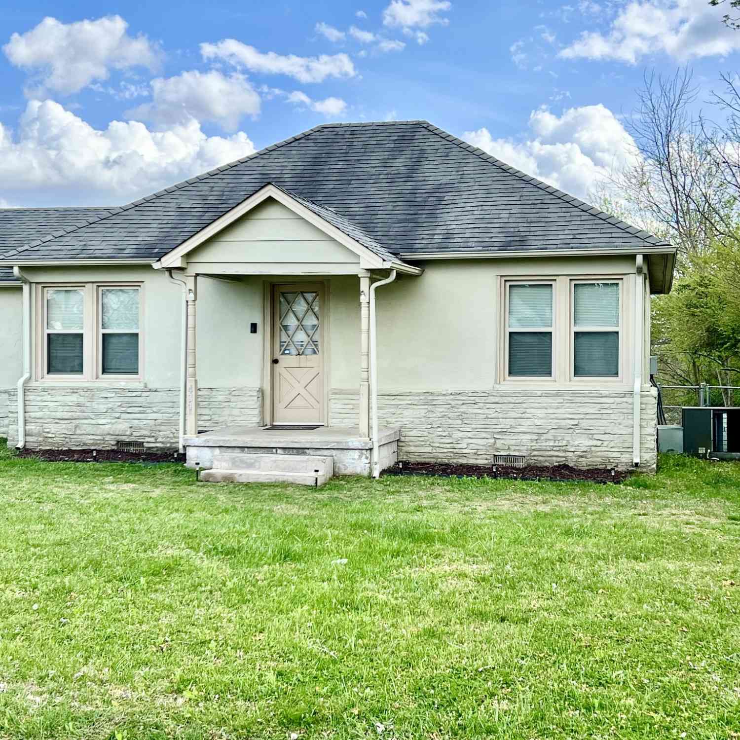 Homes For Sale - 431 Elm St<br/> Baxter, TN 38544