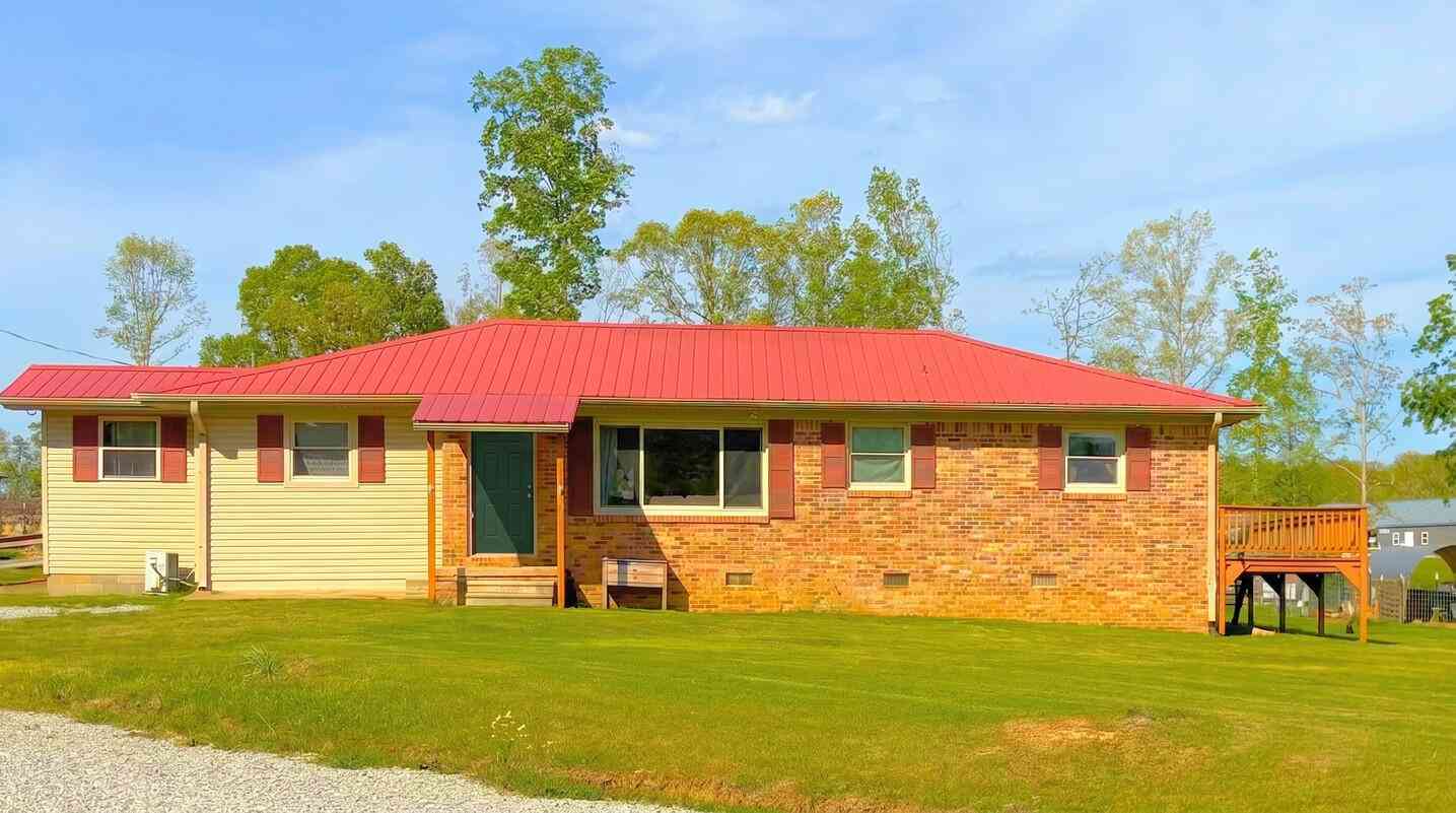 Homes For Sale - 2539 Chisholm Rd<br/> Iron City, TN 38463