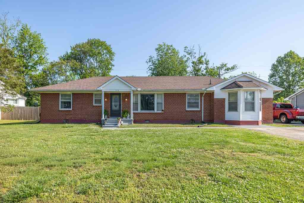 Homes For Sale - 218 Admiral Cir<br/> Lawrence County County, Lawrenceburg, TN 38464