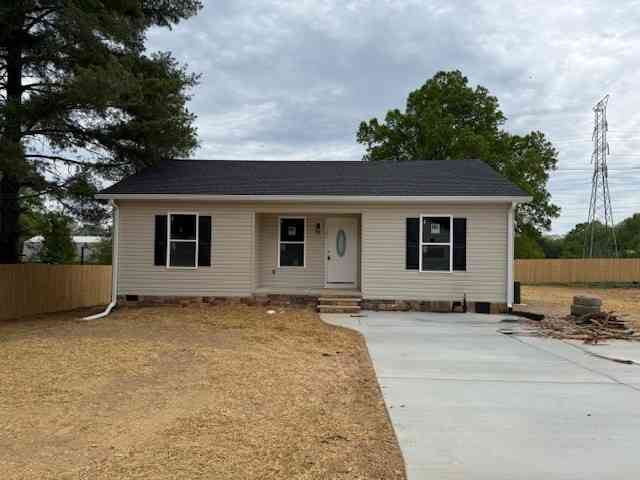 Homes For Sale - 2 Chastain St<br/> Coffee County County, Tullahoma, TN 37388
