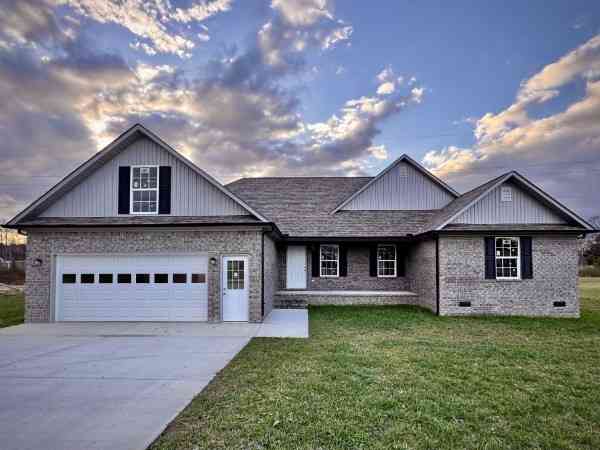 Homes For Sale - 132 Sundance Dr<br/> Lawrence County County, Lawrenceburg, TN 38464