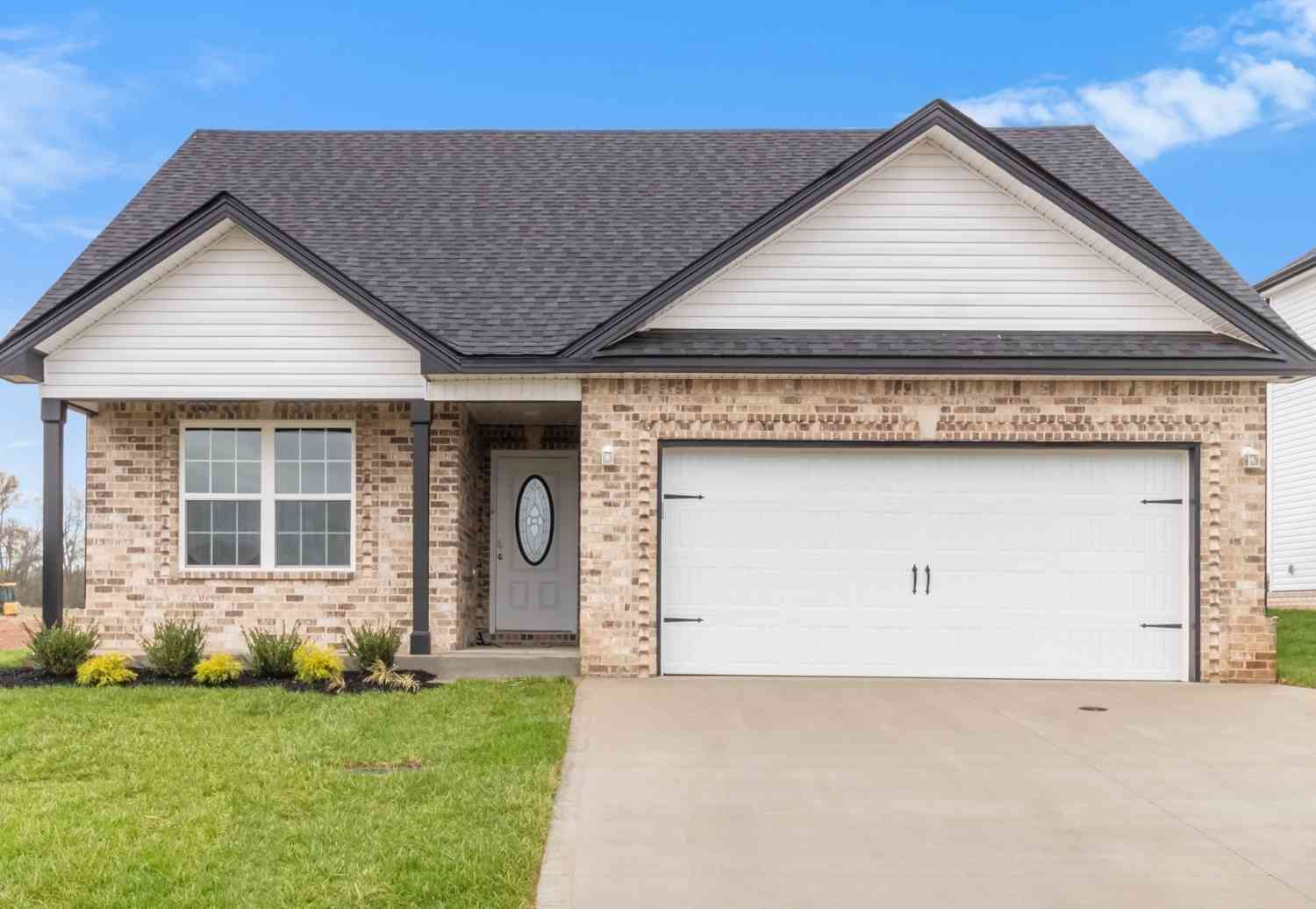 Homes For Sale - 1409 Winterset Dr<br/> Clarksville, TN 37040