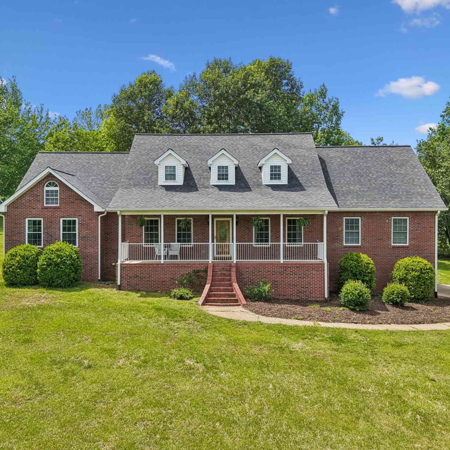Homes For Sale - 1915 Greenwood Rd<br/> Dickson County County, Charlotte, TN 37036