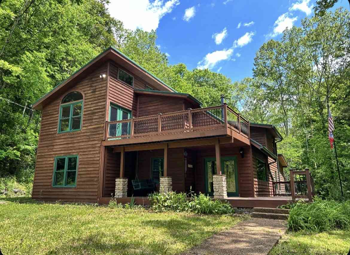 Homes For Sale - 140 Carver Hollow Rd<br/> Smith County, Pleasant Shade, TN 37145
