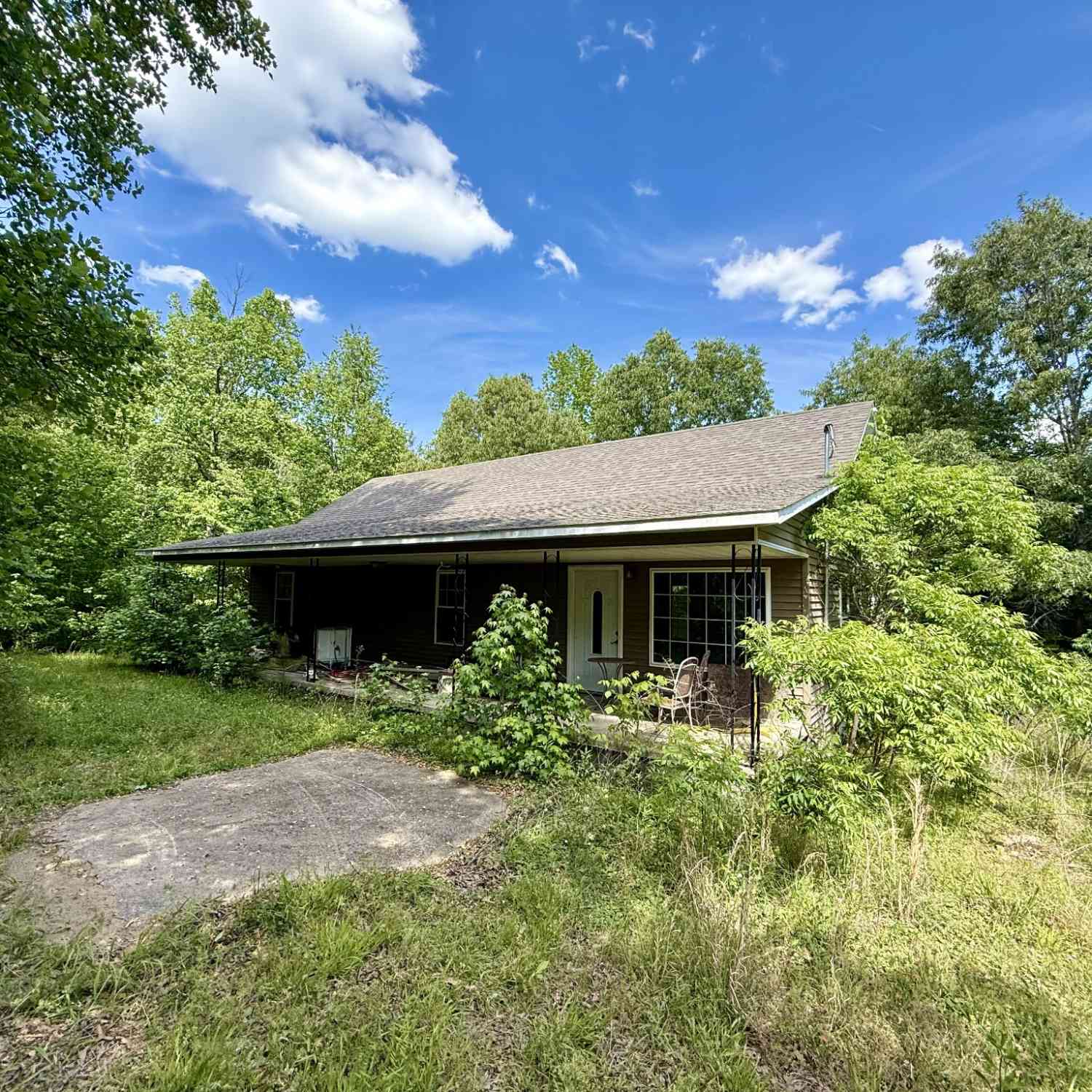 Homes For Sale - 228 Henryville Rd<br/> Ethridge, TN 38456