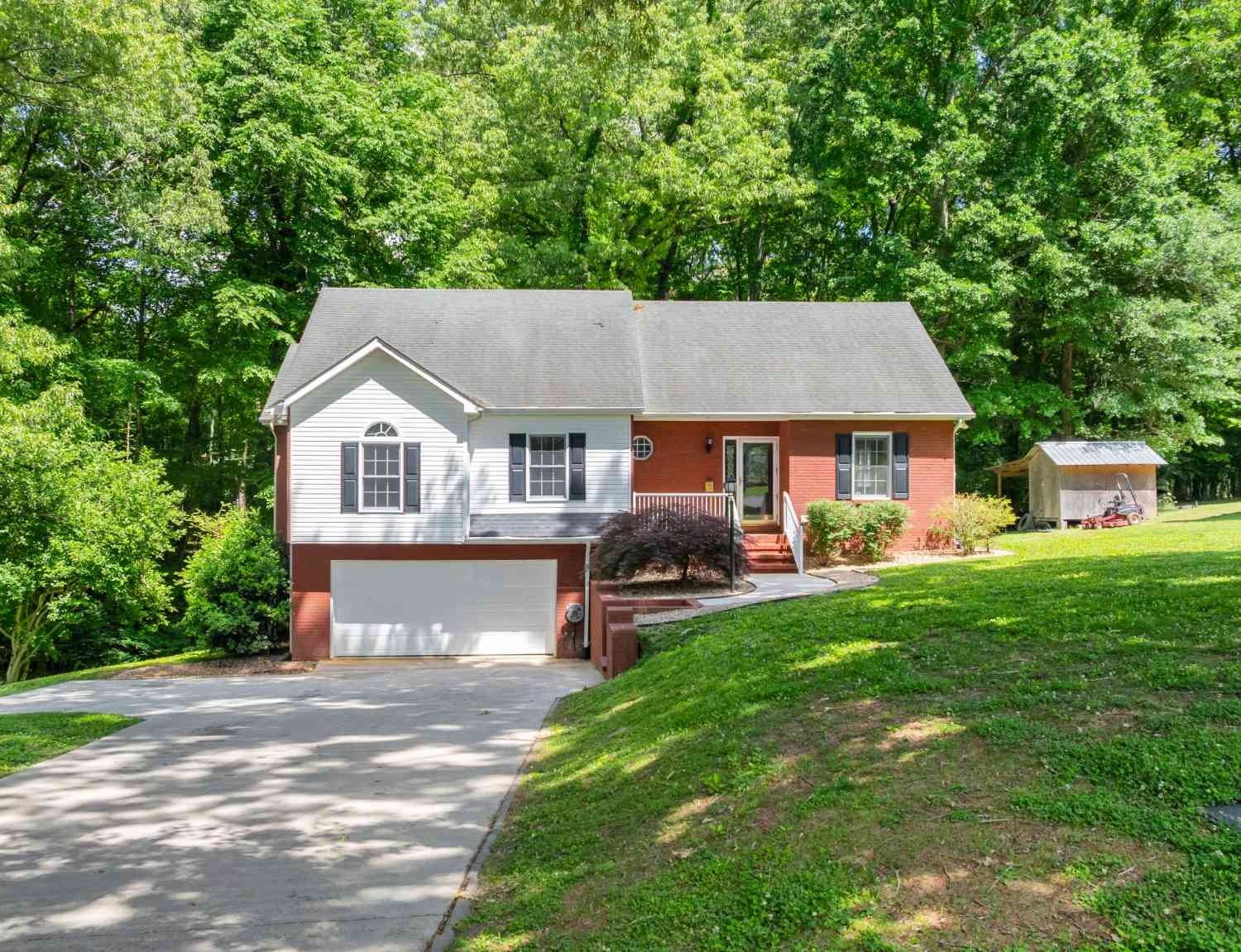 Homes For Sale - 301 Mckinney St<br/> Franklin County County, Estill Springs, TN 37330