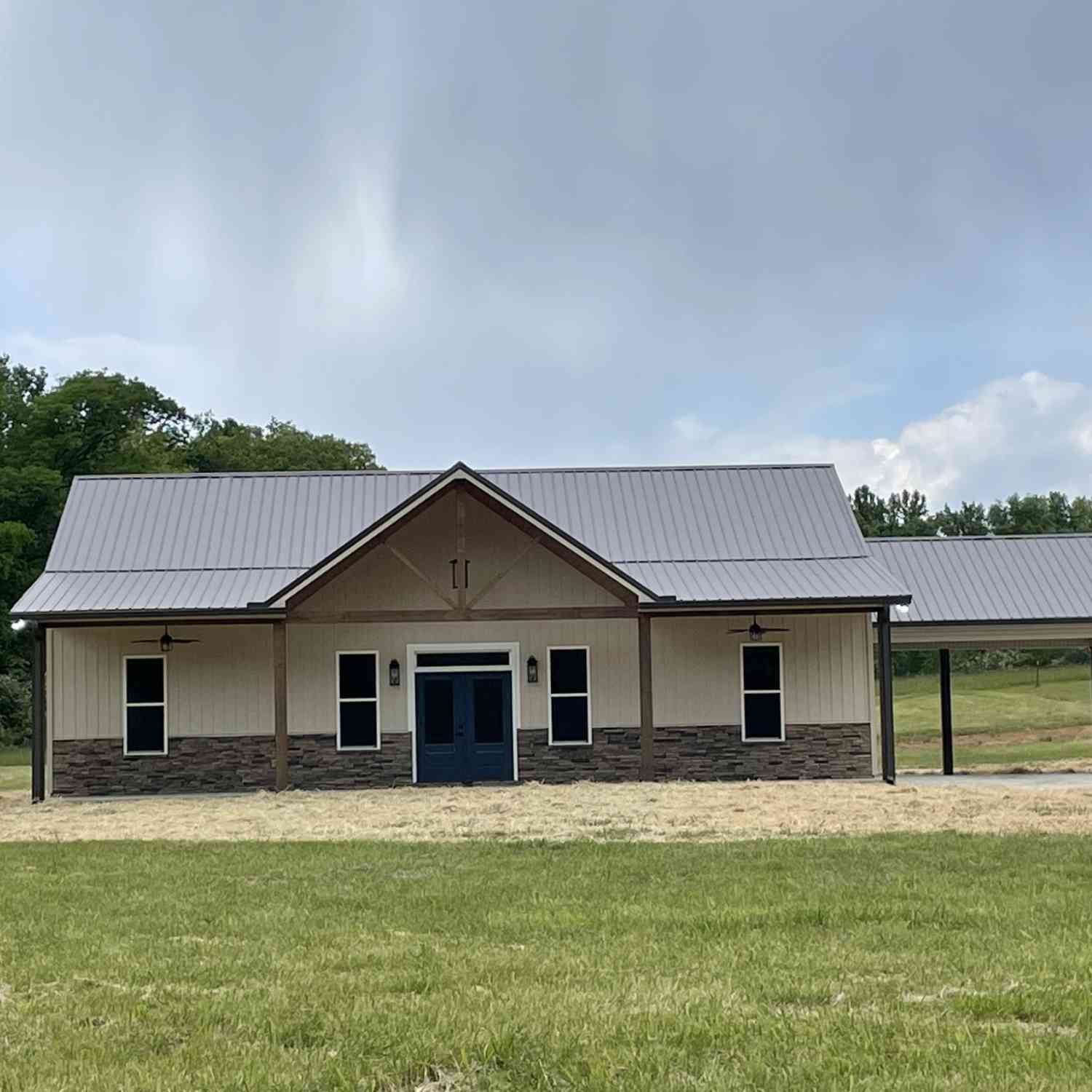 Homes For Sale - 682 E Piney Rd<br/> Dickson County County, Dickson, TN 37055