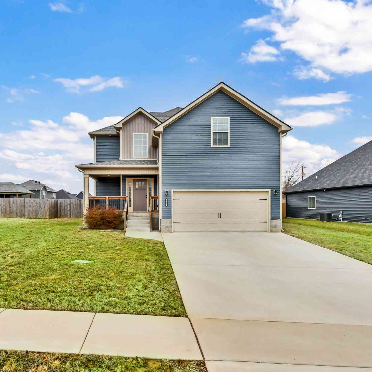 Homes For Sale - 213 Wexford Way<br/> Clarksville, TN 37042