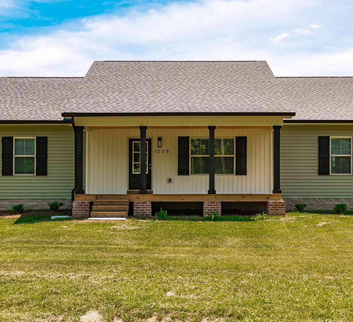 Homes For Sale - 1238 Trammel Creek Rd<br/> Macon County, Westmoreland, TN 37186