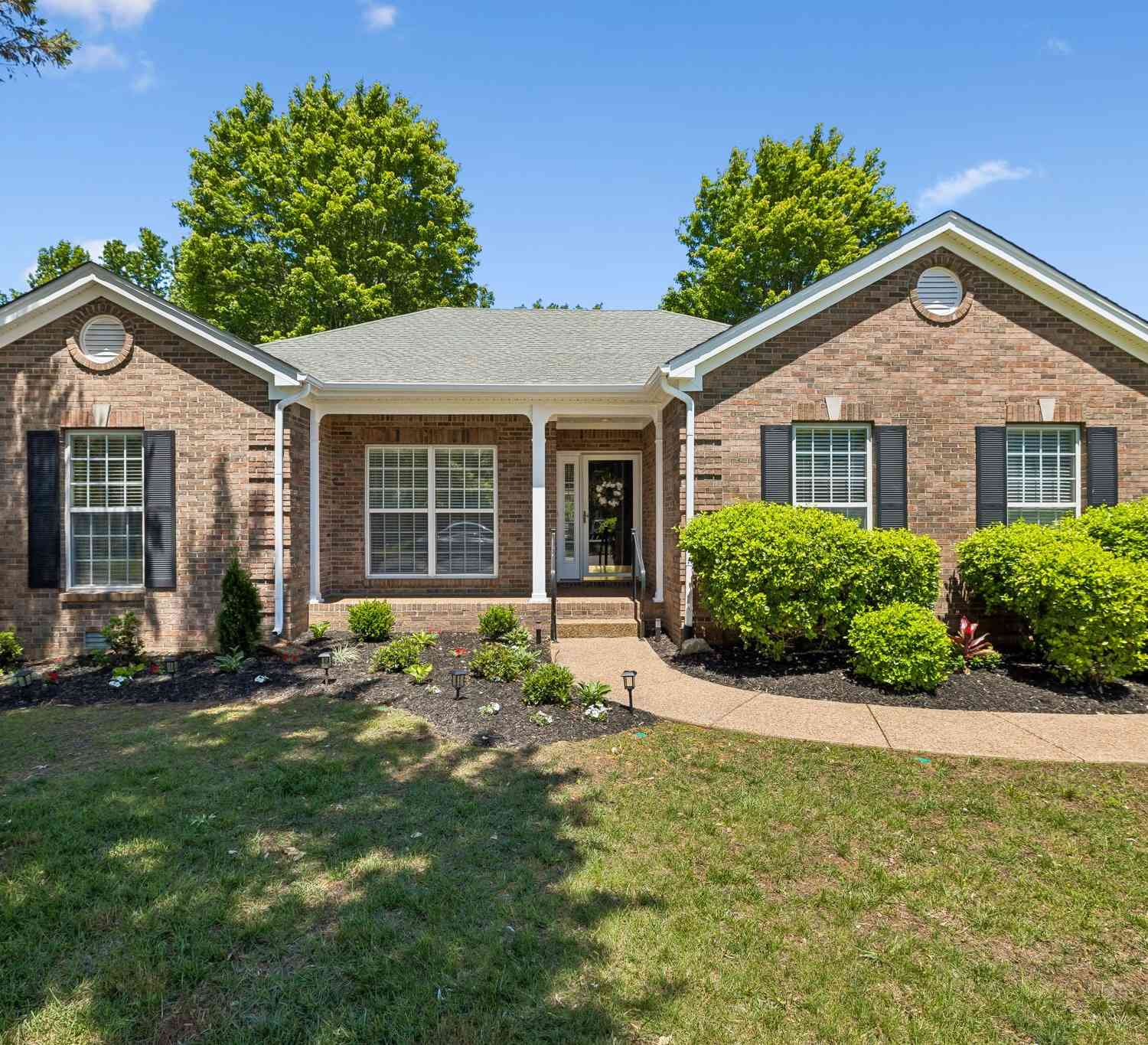Homes For Sale - 601 Casey Pl<br/> Hermitage, TN 37076