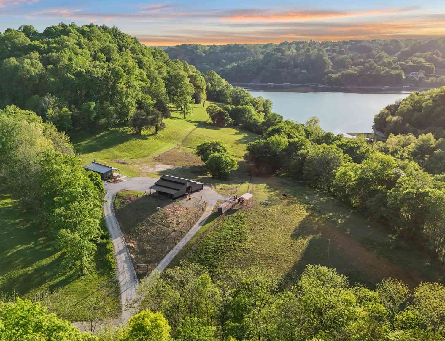 Homes For Sale - 138 Cross Creek Dr<br/> Coffee County County, Manchester, TN 37355