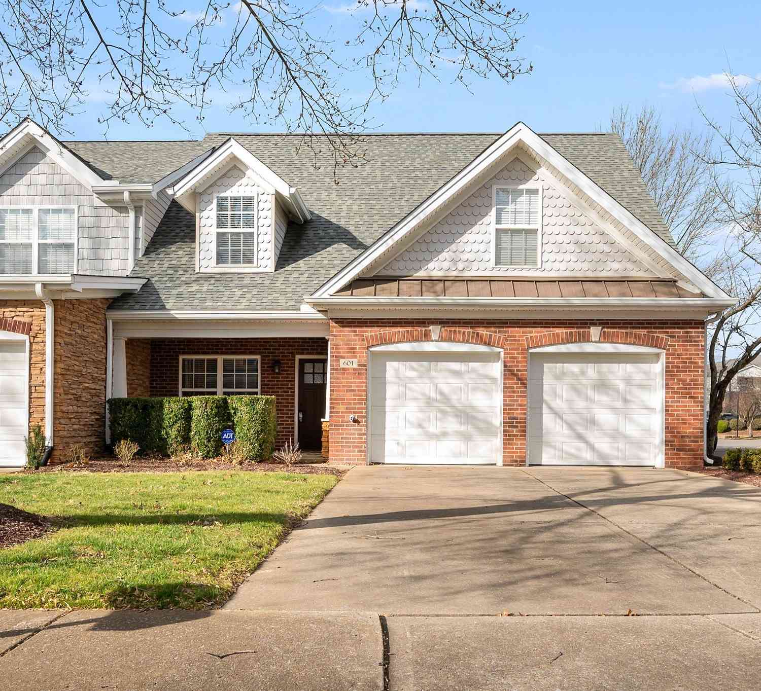 Townhouse For Sale - 2342 N Tennessee Blvd #601<br/> Murfreesboro, TN 37130