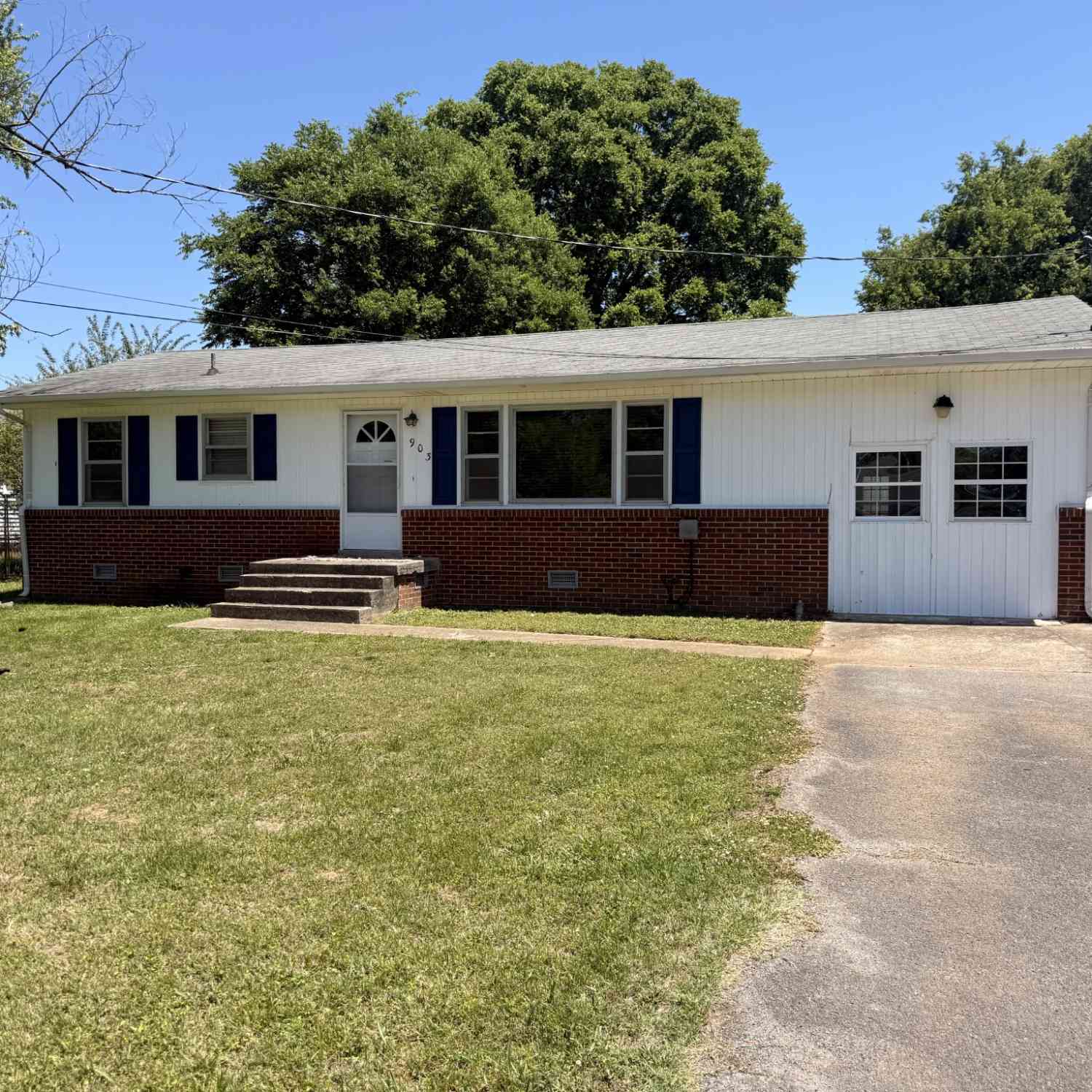 Homes For Sale - 903 Shelbyview Dr<br/> Bedford County County, Shelbyville, TN 37160
