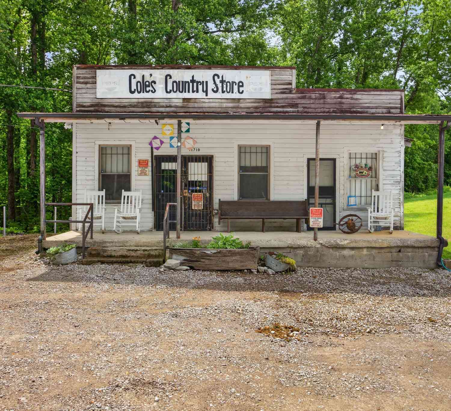 Homes For Sale - 11710 Nashville Hwy<br/> Baxter, TN 38544