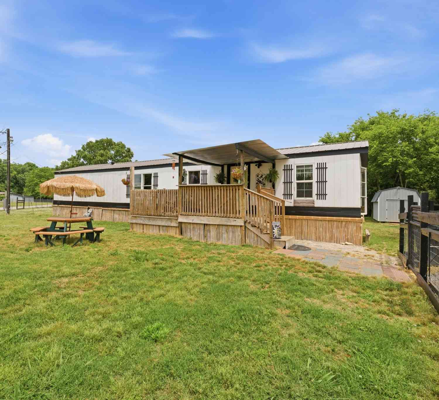 Mobile Home For Sale - 3002 Sims Rd<br/> Bedford County County, Shelbyville, TN 37160